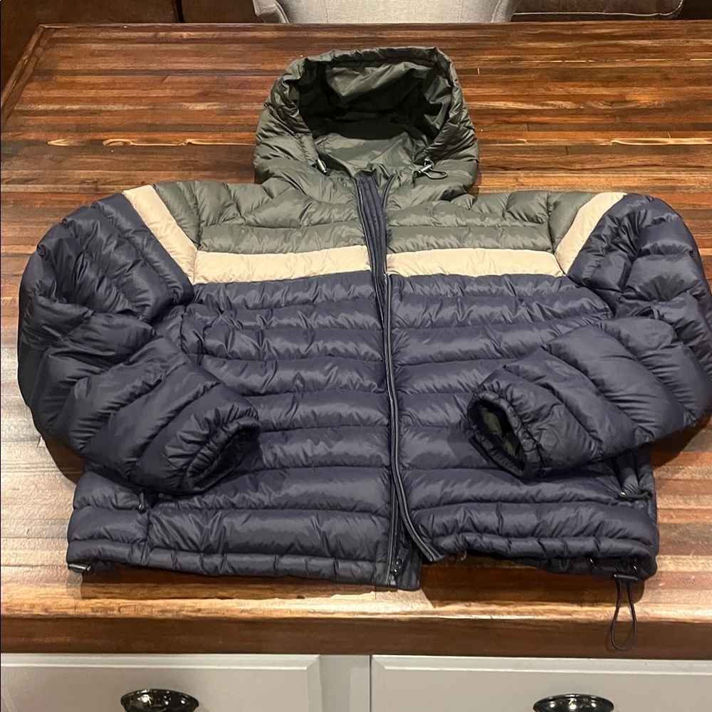 Mens Solaris Large Down Jacket in Navy, Olive & Cream